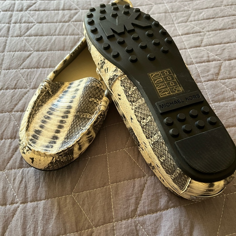 Michael Kors Snake Print Flats - Picture 4 of 4